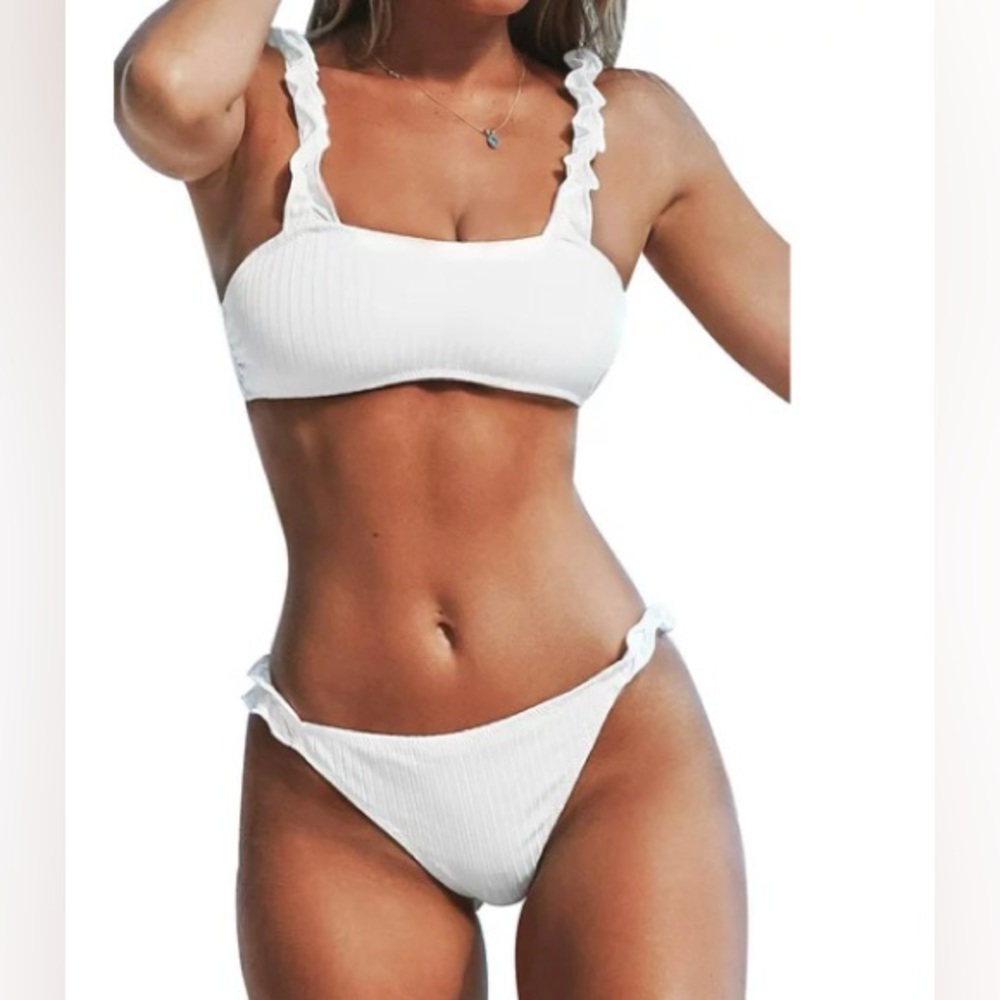 white cupshe bikini set (small)